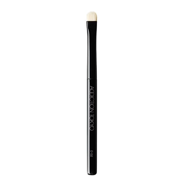 THE EYESHADOW BRUSH D 02