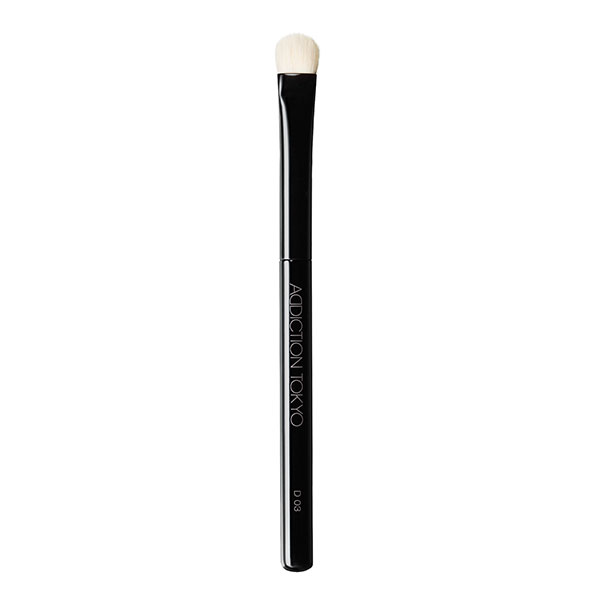 THE EYESHADOW BRUSH D 03